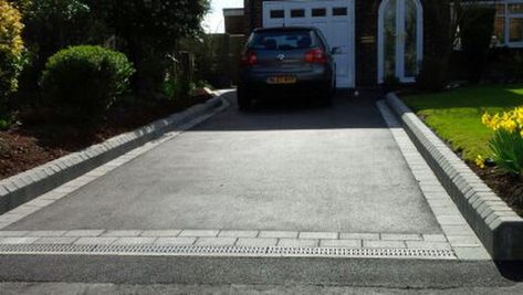 Tarmac Driveway, Front Garden Landscaping, Tarmac Driveways, Play Grounds, Stone Patios, Slate Patio, Large Driveway, Stone Driveway, Driveway Ideas