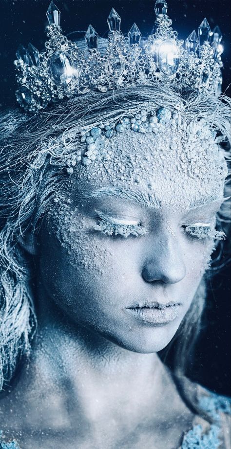 Seelie Queen Aesthetic, Winter Goddess Aesthetic, Ice Witch Character Design, Ice Queen Fantasy Art, Ice Goddess Fantasy Art, Blue Ice Aesthetic, Ice Powers Aesthetic, Evil Ice Queen, Winter Fairy Aesthetic