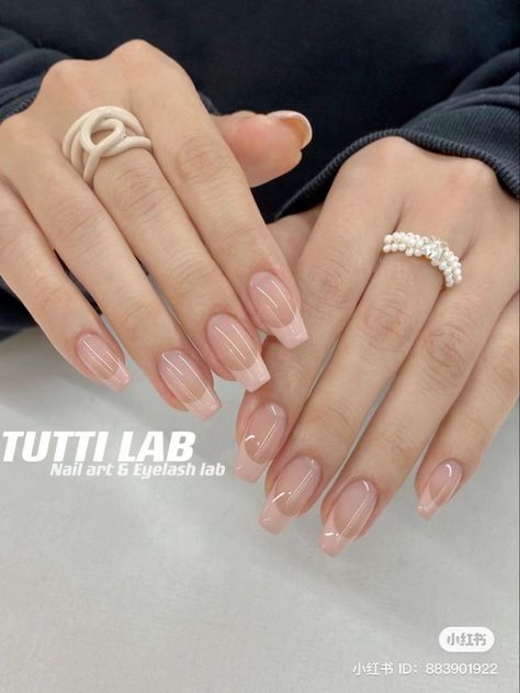 Hello Nails, Casual Nails, Blush Nails, Really Cute Nails, Tip Nails, Soft Nails, Kawaii Nails, Shoes Sport, Yeezy Shoes