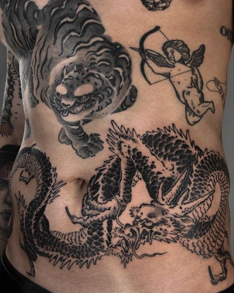 Japanese Stomach Tattoo, Tattoo Ideas Belly, Tiger Japanese Tattoo, Japanese Tattoo Ideas, Tiger Tattoo Ideas, Tattoo Ideas Men, Men Tattoo Ideas, Black Dragon Tattoo, Dragon Tattoo Meaning