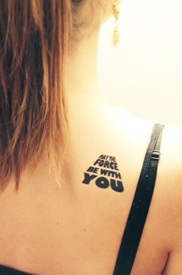 Star Wars Tattoo Ideas, Tattoos Pulseras, Niece Tattoo, Star Wars Tattoo Sleeve, Lightsaber Tattoo, Darth Vader Tattoo, Hunter Tattoo, Zelda Tattoo, Star Wars Tattoo