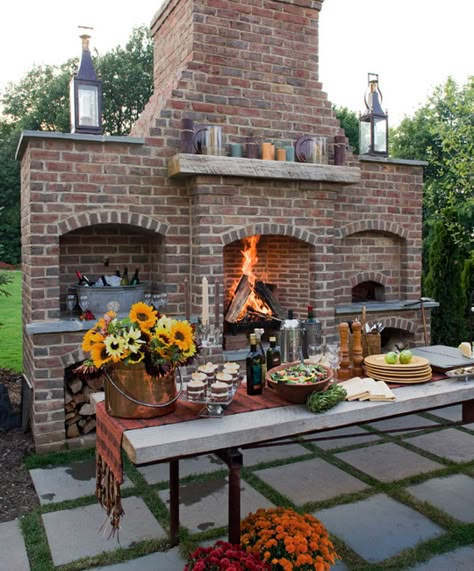 Backyard Pizza Ovens - But in this case, I want this to be my next indoor fireplace / oven contraption thingy. gorgeous. Backyard Pizza Oven, Rustic Outdoor Kitchens, Backyard Fireplace, Patio Fireplace, Outdoor Oven, Outdoor Pizza Oven, Pizza Oven Outdoor, Outdoor Pizza, Pizza Ovens