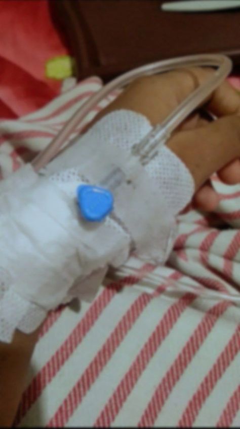 Drip In Hand Hospital, Glucose Drip In Hand Hospital, Drip Pictures In Hospital, Admit In Hospital Hand Snap, Hospital Admit Pics, Girl Hand With Drip In Hospital, Injection Hand Pic, Hands Pics, Hands With Drip In Hospital