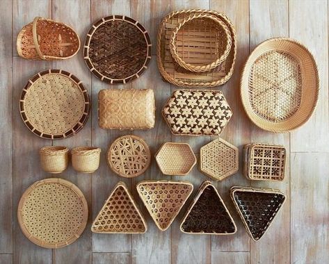 Anyaman Bambu, Bamboo Diy, Bamboo Decor, Bamboo Art, Bamboo Crafts, Bamboo Basket, Bamboo Weaving, Bamboo Design, Food Packaging Design