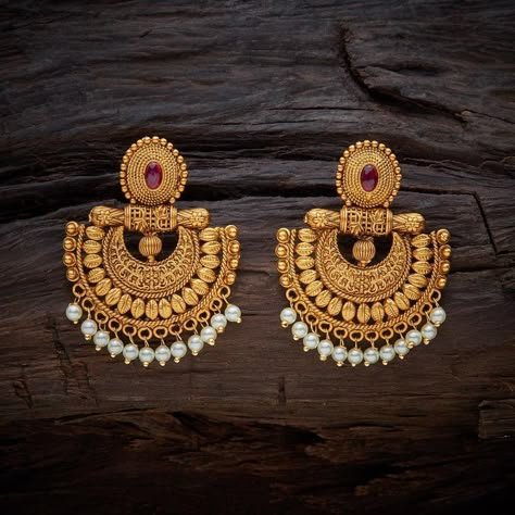 Indian Earrings Jhumka, Beautiful Gold Earrings, Oxidized Jhumka, Small Earrings Gold, Jewelry Necklace Simple, Earrings Jhumka, Hanging Earring, Unique Gold Jewelry Designs, Gold Jhumka