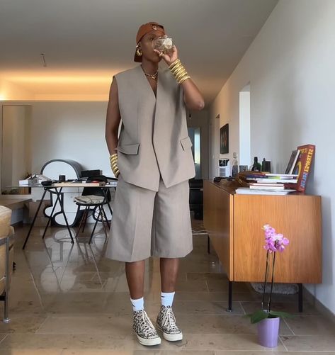 Nthabiseng | Stills lately. #itsnthabim | Instagram Tux Women, Summer Brunch Outfit Black Women, Baggy Shorts Outfit, Waistcoat Outfit Women, Tomboy Outfits Summer, Dyke Fashion, Waistcoat Outfit, Polished Casual, 2piece Outfits