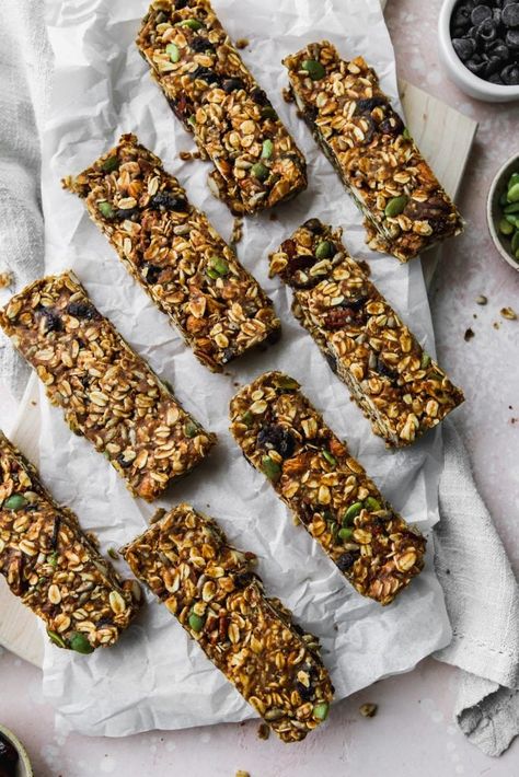 Nutritious No-Bake Trail Mix Granola Bars | Walder Wellness, Dietitian Trail Mix Granola Bars, Recipes With Oats, Homemade Trail Mix, Healthy Meal Prep Recipes, Meal Prep Snacks, Granola Recipe Bars, Homemade Granola Bars, Granola Bar, Snack Bars