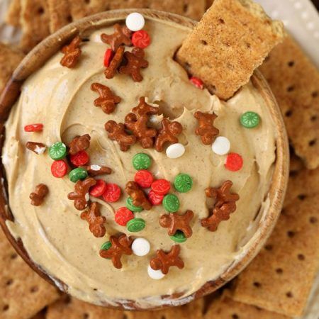 Gingerbread Dip Recipe, Gingerbread Cookie Dip, Dip Food, Gingerbread Cheesecake, Easy Dip, Soft Gingerbread Cookies, Cheesecake Bar Recipes, Cheesecake Dip, Sweet Dips