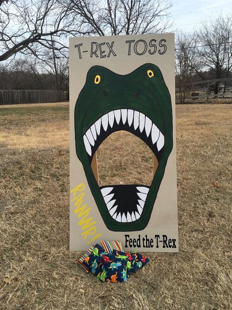 Fête Jurassic Park, Theme Bapteme, Jurassic Park Birthday Party, Dinosaur Birthday Theme, Birthday Party At Park, Jurassic Park Birthday, Dinosaur Birthday Party Decorations, Park Birthday, Dinosaur Themed Birthday Party