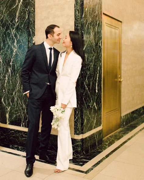 Sophisticated New York City Hall wedding (with the chicest bridal suit!) Hall Wedding Dress, City Hall Wedding Dress, City Wedding Dress, Bridal Pantsuit, City Hall Wedding Photos, New York City Hall, Wedding Pantsuit, Bridal Suit, Courthouse Wedding Dress