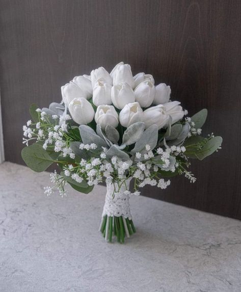 Tulips Bridal Bouquet, Tulip Bouquet Wedding, Tulip Bridal Bouquet, Bouquet Tulips, Wedding Flowers Tulips, Tulips Bouquet, Simple Wedding Bouquets, Tulip Wedding, Flowers Simple