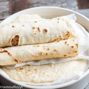 Soft Tortilla Recipe, Mexican Flour Tortillas, Homemade Tortilla Recipe, Homemade Flour, Recipes With Flour Tortillas, Authentic Mexican Recipes, Scratch Cooking, Mexican Bread, Homemade Flour Tortillas