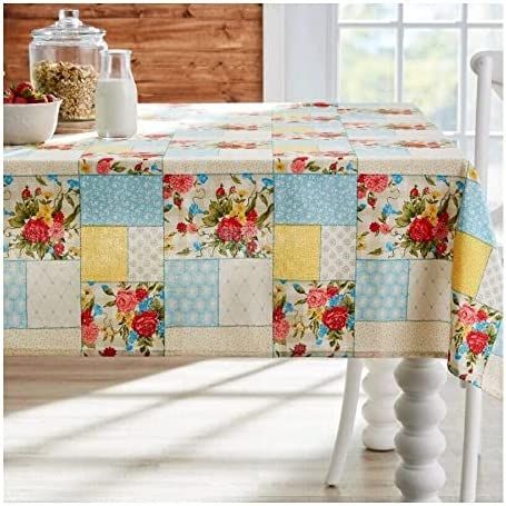 Pioneer Woman Placemats, Patchwork Tablecloth, Rose Patchwork, Pioneer Women Cooks, Pioneer Woman Kitchen, Tablecloth Sizes, Table Throw, Tablecloth Fabric, Cloth Napkin