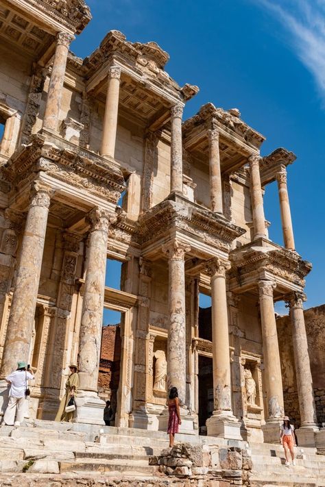 20 Top things to do in Ephesus Turkey Library Of Celsus, The Temple Of Artemis, Temple Of Artemis, Terrace Houses, Ephesus Turkey, Travel Love Quotes, Turkey Vacation, Turkey Travel Guide, Mediterranean Travel