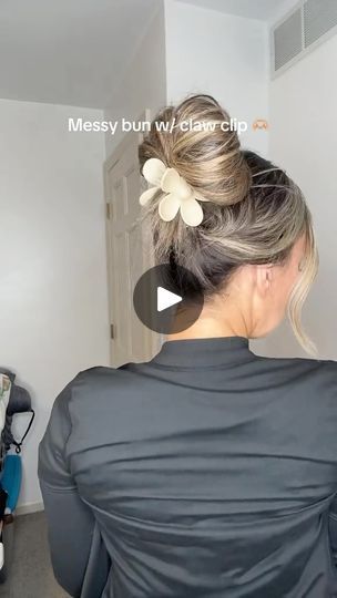 Messy Look, Claw Clip Hair, Easy Hairstyles For Long Hair, Clip Hair, Those Days, Claw Clip, The Door, Hair Looks, Easy Hairstyles