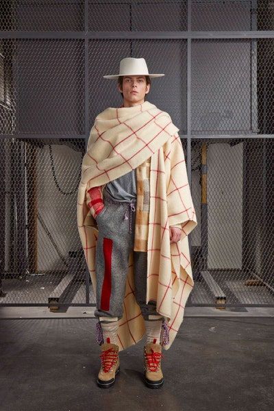 Off-White Fall 2015 Menswear Collection - Vogue Urban Soldier, Mens Poncho, Photo Mode, Clothing Designs, Male Portrait, Mode Inspo, Virgil Abloh, Traditional Clothing, Fall 2015