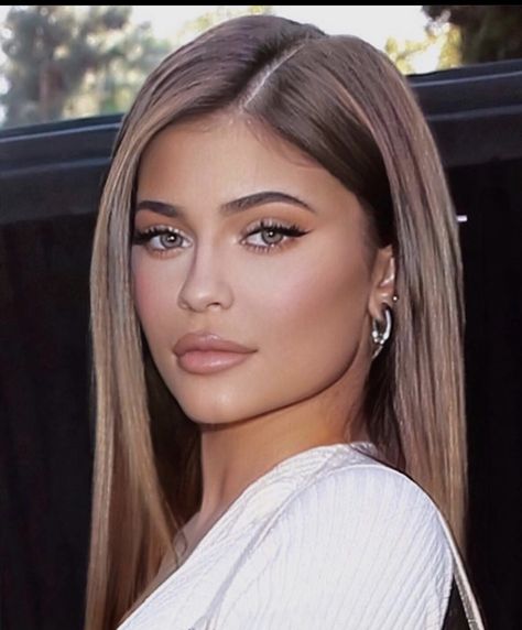 Jenner Hair, Kylie Jenner Hair, Rambut Brunette, Kim K Style, Jessie James, Kardashian Kollection, Brown Hair Balayage, Brown Blonde Hair, Kris Jenner