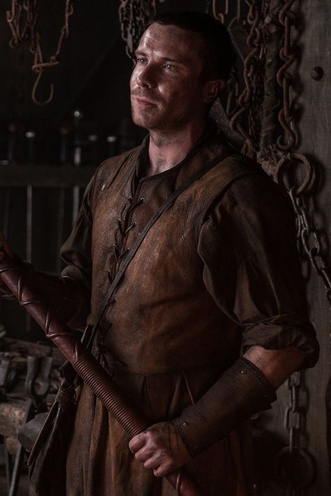 GOT- Gendry. He should be raised to a Baratheon by Jon, marry Arya and the Baratheons shall rise again Gendry Game Of Thrones, Gendry Baratheon, Gendry Waters, Joe Dempsie, Game Of Thrones Instagram, Game Of Thrones Facts, Game Of Thrones Quotes, White Walker, Game Of Thrones Funny