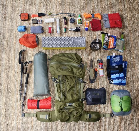 Mochila Edc, Bushcraft Kit, Camping Gear Survival, Survival Backpack, Bushcraft Gear, Survival Bag, Camping Kit, Bushcraft Camping, Survival Equipment