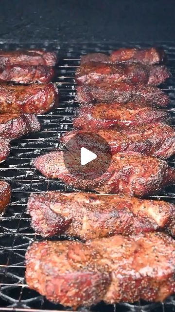 Robby Garcia on Instagram: "🔥🐷COUNTRY STYLE PORK RIBS🐷🔥  #porkribs #bbq #bbqlife #grill #cook #food #foodie #vibes #igtv #igers #igaddict #foodblogger #tgif" Barbecue Ribs Grilled, How To Cook Short Ribs On The Grill, Gas Grill Ribs, Smoker Ribs Recipes, Bbq Dinner Ideas Grill, Country Style Beef Ribs Grilled, Country Style Pork Ribs Mexican, Country Style Pork Ribs On The Grill, Grilling Recipes Meat