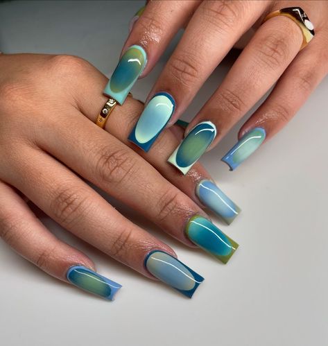 #auranails #nailart #nailtech #nailsoftheday #nail2inspire #nailsart #nailsofinstagram #naildesign #summernails #fashion #style #summervibes #inspo Blue Green Nails Designs, Turquoise Aura, Blue Green Nails, Green Nails Designs, Green Acrylic Nails, Aura Nails, Nail Decor, Green Nail Designs, Diy Graduation