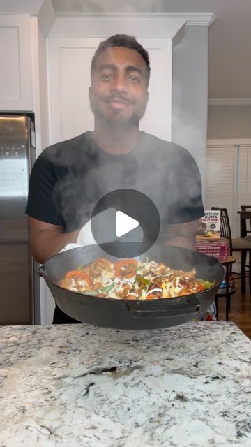 Renzo on Instagram: "Cheesy Chicken Fajitas!   Ain’t nothing like hearing or smelling some sizzling fajitas at a restaurant!! One of my favorites in the new cookbook!   s/o to @kimmyskreations.1 for the sizzling skillet idea 😂" Sizzling Fajitas, Tex Mex Dinner, Chicken Fajitas For A Large Crowd, Chicken Fajitas Bowl, Shredded Chicken Fajitas, Fajita Recipe Chicken, Chicken Fajitas Skillet, Chicken Fajita, Fajitas Recipe