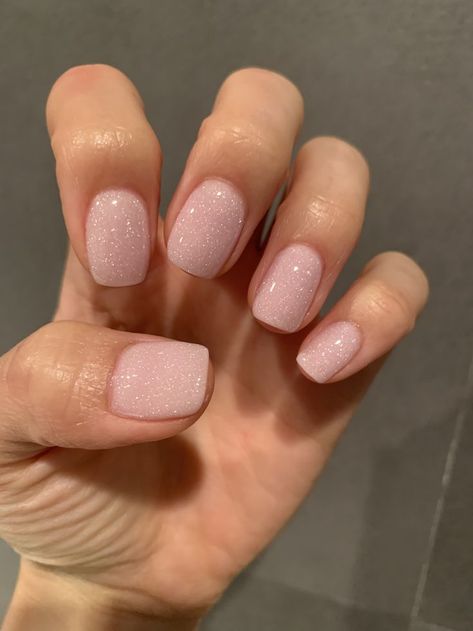 Pale pink glitter dip powder | Chic nails, Subtle nails, Fashion nails Bridesmaids Nails, Milky Nails, Pink Glitter Nails, Subtle Nails, Her Nails, Casual Nails, Cute Gel Nails, Neutral Nails, Dipped Nails