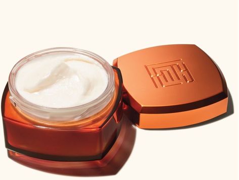 Rihanna Fenty Eau de Parfum Scented Body Cream Moisturizer 2023 Fenty Body Cream, Fenty Moisturizer, Fenty Skin Body Butter, Fenty Body Butter, Fenty Parfum, Fenty Perfume, Fragrance Bottle Design, Realistic Wishlist, Rihanna Makeup