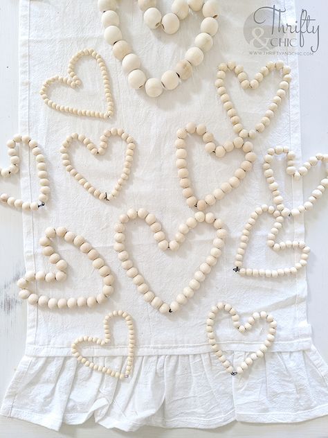 Valentine Boho Decor, Coastal Valentines Day Decor, Neutral Valentines Day Decorations For Home, Homemade Valentines Decor, Valentine Home Decor Diy, Natural Valentines Decor, Valentines Crafts Easy, Easy Valentines Decor, Boho Valentines Day Decor