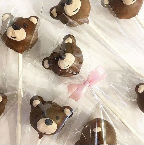 Ladybug Cake Pops, Bear Cake Pops, Baby Cake Pops, Animal Cake Pops, Ladybug Cake, Bear Baby Shower Theme, Teddy Bear Party, Christmas Cake Pops, Baby Shower Cake Pops