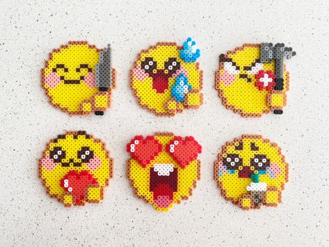 Yellow Perler Beads Ideas, People Perler Bead Patterns, Emoji Perler Beads, Yellow Pixel Art, Pixel Emoji, Perler Magnets, Emoji Pixel Art, Perler Bead Magnets, Perler Beads Art