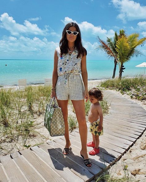 PAOLA ALBERDI 🇲🇽🇺🇸 on Instagram: “Woke up @theshoreclubtc 🌴👙🌊” Paola Alberdi, Summer 19, Sleeveless Dress, Cool Outfits, Hair Cuts, Street Style, Street Wear, My Style, On Instagram