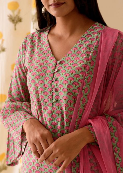 Mint Pink Block Print Sharara Suit Set Pink Block Print, Kamiz Design, Printed Kurti Designs, Cotton Suit Designs, Salwar Neck Designs, Indian Kurti Designs, Churidar Neck Designs, Floral Block Print, Simple Kurta Designs