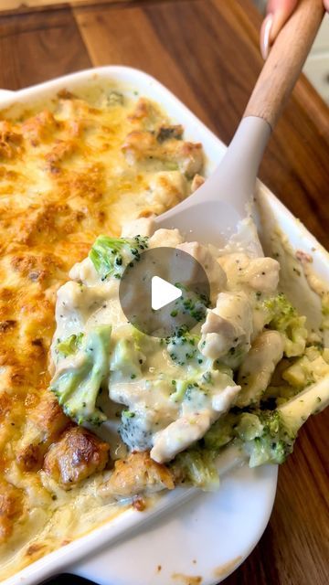 Broccoli Alfredo Sauce, Low Carb Chicken Alfredo, Healthy Recipes Pasta, One Pan Recipes, Low Carb Chicken Parmesan, Alfredo Bake, Chicken Broccoli Alfredo, Chicken Alfredo Bake, Low Carb Love