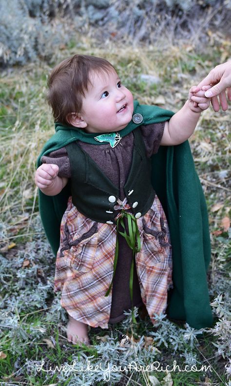 Baby Girl Hobbit Costume Hobbit Costume, Ren Faire Costume, Baby Kostüm, Easy Baby Blanket, Diy Kostüm, Party Business, Toddler Halloween Costumes, Toddler Halloween, Homemade Baby