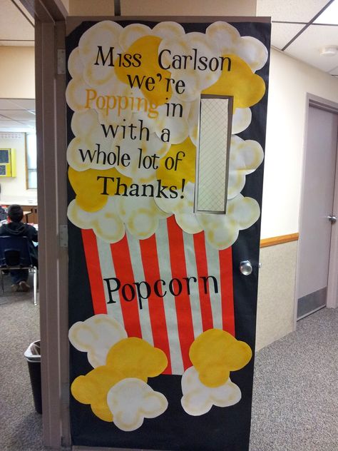 Southland Elementary PTO: Teacher Appreciation Door Decorating Ideas Teacher Appreciation Posters, Teacher Appreciation Door Decorations, Teacher Appreciation Poster, Teacher Appreciation Door, Teacher Door Decorations, Teacher Appreciation Themes, Teacher Appreciation Week Ideas, Teacher Appreciation Doors, Room Mom Ideas