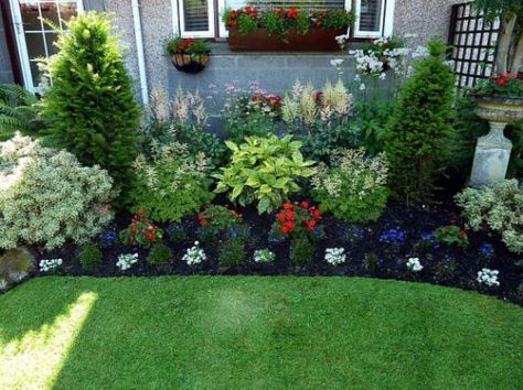 full sun border garden Timber Crafts, Ideas Para Decorar Jardines, Cheap Landscaping Ideas, Small Front Yard Landscaping, Front Garden Landscape, Small Front Yard, Front Yard Design, Front Yard Garden Design, Front Landscaping