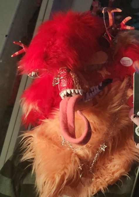 Dog Human Costumes, Clown Dino Mask, Dino Mask Fursuit Ideas, Monster Fursona, Dino Mask Base, Dino Mask Fursuit, Cool Fursuits, Dinomask Fursuit, Dino Mask Ideas