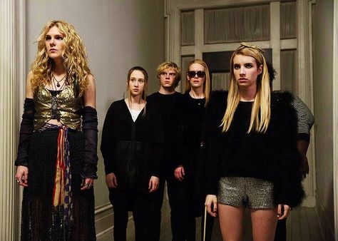 AHS Coven. Lily Rabe as Misty, Taissa Farmiga as Zoe, Evan Peters as Kyle, Sarah Paulson as Cordelia, Emma Roberts as Madison with Gabourey Sidibe as Queenie behind her. Coven Fashion, American Horror Story Costumes, Delphine Lalaurie, American Horror Stories, Madison Montgomery, Gus Kenworthy, American Horror Story 3, Ahs Coven, American Horror Story Seasons