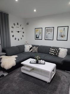 Black And Grey Aesthetic Living Room, Living Room With Grey Carpet Ideas, White And Grey Sitting Room, Sitting Room Ideas With Grey Sofa, Black White And Grey Boho Living Room, Grey Carpet Living Room Decor, Sitting Room Couch, Gray Sitting Room Ideas, Grey Black And White Living Room Ideas Home Decor