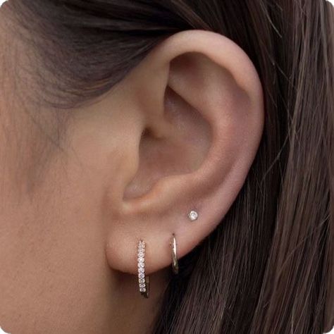 Three Pierced Earrings, Two Persings Ear, Tripple Earring Set, First Second And Third Piercing, Seconds Ear Piercing Aesthetic, Cute Piercings Ears Simple, Third Earlobe Piercing, Eat Pericing Ideas Simple, Double Piercing Earrings Ideas Silver