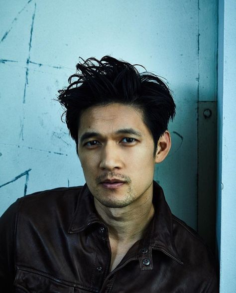 Harry Shum Jr, Harry Shum, Shadowhunters Cast, San Francisco State University, Magnus Bane, Matthew Daddario, Alec Lightwood, Dark Brown Eyes, Carrie Fisher