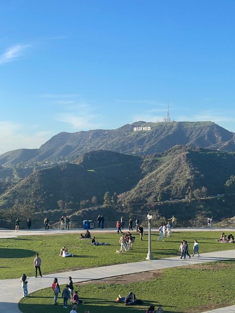 Griffith Park Observatory, Griffith Park Los Angeles, Los Angeles Griffith Observatory, Griffith Observatory Aesthetic, La Observatory, Socal Aesthetic, Los Angeles Travel Guide, Life In Usa, La Aesthetic