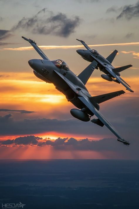 Fighter Planes Art, Air Force Fighter Jets, Spanish Air Force, Air Force Planes, Jet Fighter Pilot, Military Photography, Airplane Wallpaper, Airplane Fighter, Air Craft