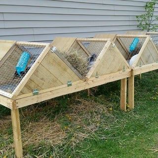 Easy Rabbit Hutch Diy, City Homestead, Rabbit Cages Outdoor, Farm Goals, Rabbit Hutch Plans, Diy Rabbit Cage, Rabbit Hutch Indoor, Diy Rabbit Hutch, Outdoor Rabbit Hutch