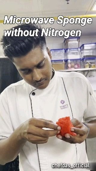 Avi Das on Instagram: "How to make microwave sponge without nitrogen...🥰 #sponge #garnish #recipes #foryou #chef #chefwork #video #trending #viral" Garnish Recipes, Microwave Sponge Cake, Microwave Sponge, Sponge Recipe, Chef Work, Sponge Cake, Celebration Cakes, Red Velvet, Chef