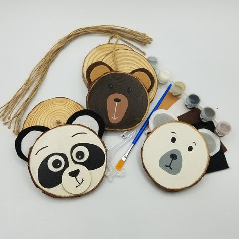 Easter Wood Slice Crafts, Bear Ornaments, Wood Discs Crafts, Natural Wood Crafts, Panda Craft, Natural Wood Decor, Polar Bear Ornaments, Wood Slice Crafts, Bear Crafts