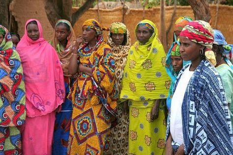 African Life, Traditional African Clothing, Central African Republic, Out Of Africa, We Are The World, African Wax Print, African History, African Countries, Central African