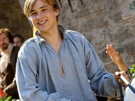 I got: You are Peter Pevensie! Which Narnia Character Are You?? Cair Paravel, Narnia Cast, Narnia Movies, Susan Pevensie, Peter Pevensie, Lucy Pevensie, Narnia 3, William Moseley, Prince Caspian