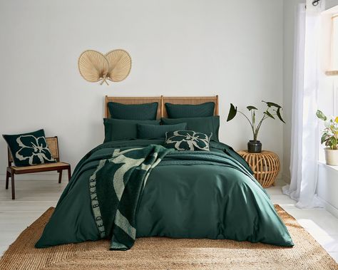 'Stay away from white bedding' says sleep expert | Real Homes Forest Green Bedding, 100 Cotton Duvet Covers, Bed Linen Design, Luxury Duvet Covers, Patterned Bedding, Green Tone, Colour Matching, Linen Collection, Green Bedding